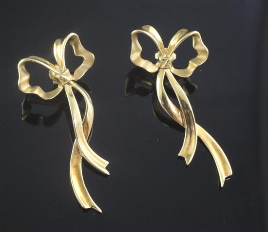 A modern pair of Tiffany & Co 18ct gold ribbon bow earrings, 55mm.